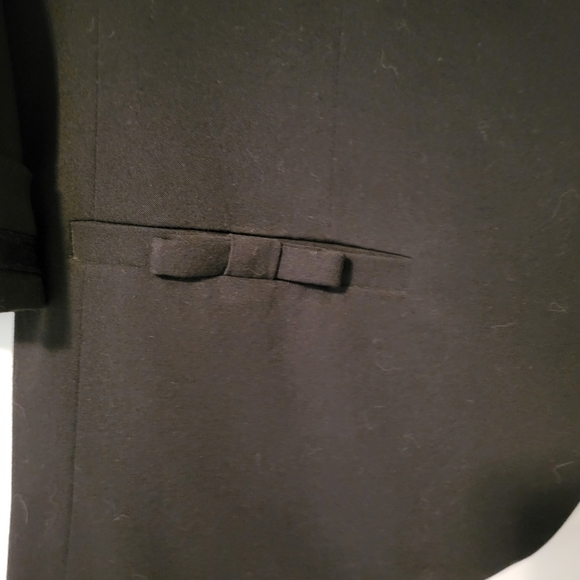 Beautiful Black Blazer - Picture 2 of 4